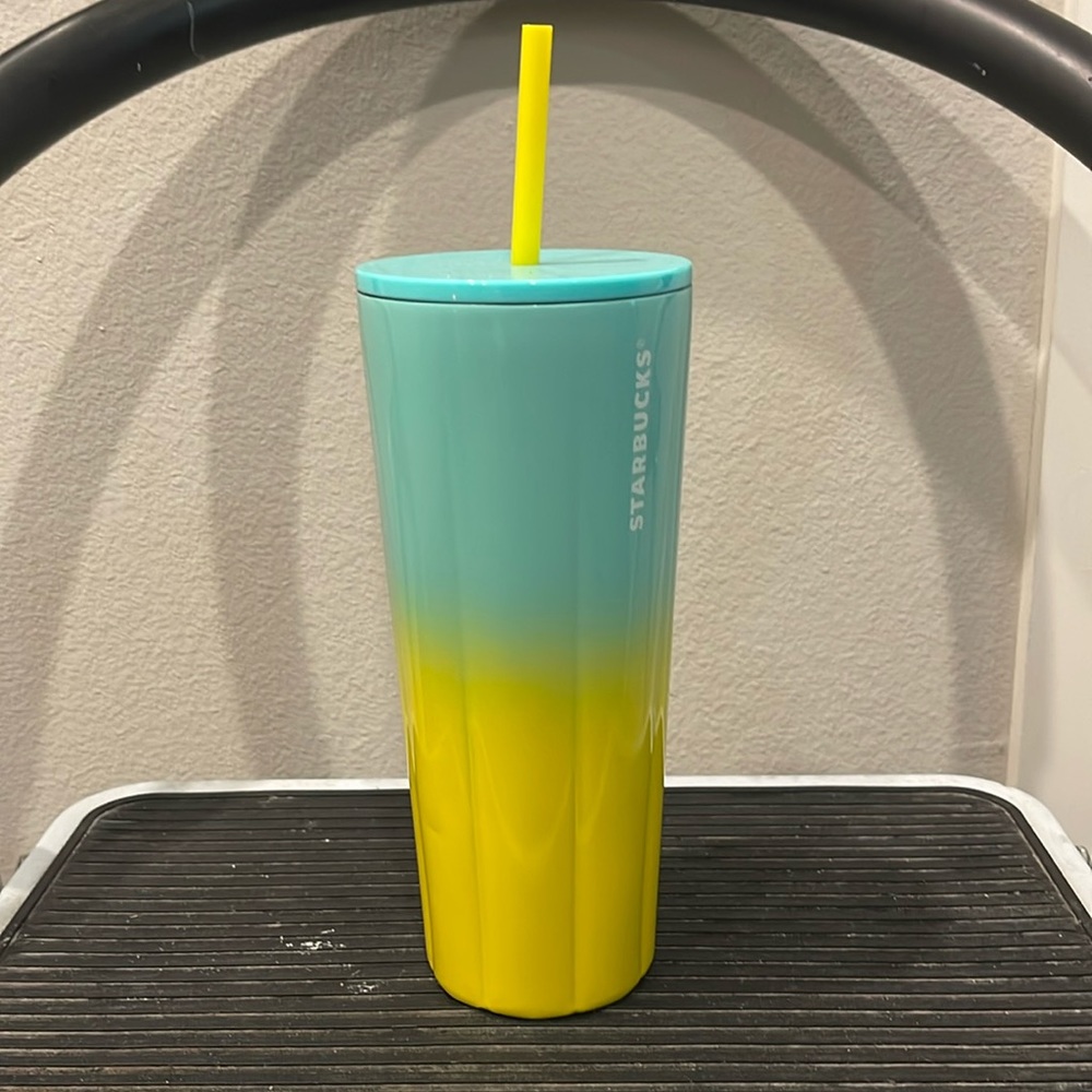 Starbucks Cup - 24 oz